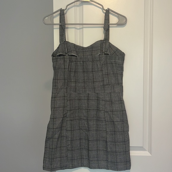 Black and White Checkered Mini Dress Forever 21 - Picture 2 of 6